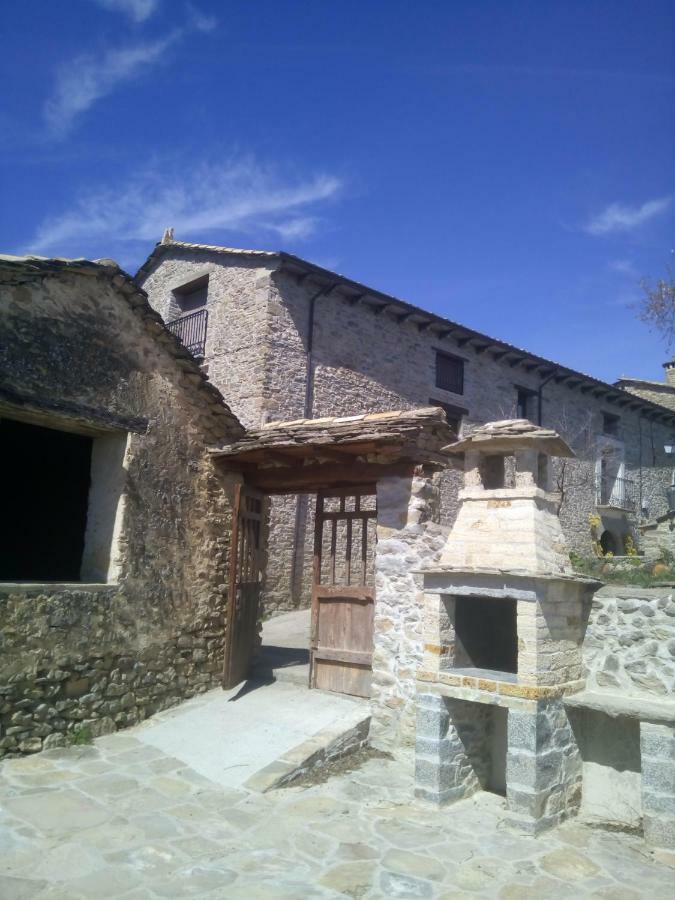 Apartamento Casa Cavero Hotel Huesca Exterior photo